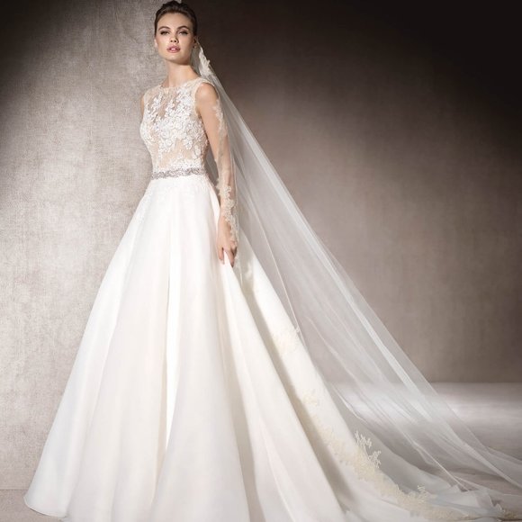 San Patrick by Pronovias Wedding Dress Marital - Picture 1 of 14